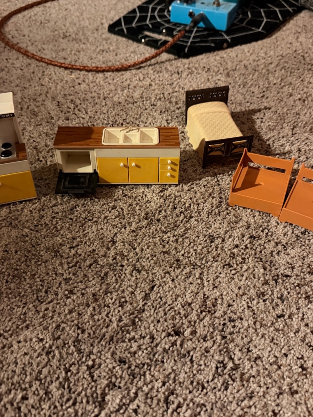Vintage Dollhouse Kitchen and Bed Furniture Set